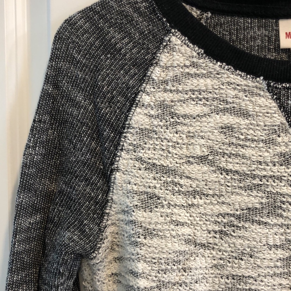 Mossimo sweater - Picture 4 of 5